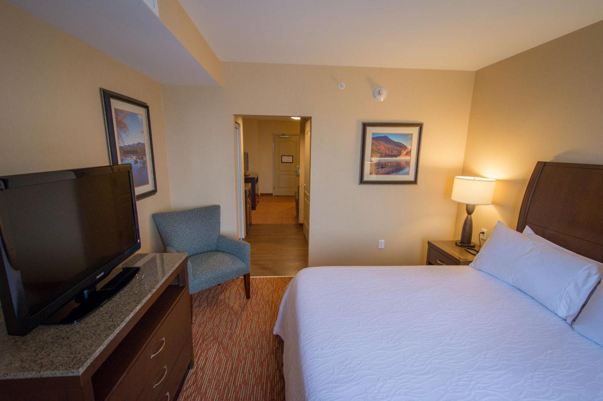 Hilton Garden Inn Watertown Extérieur photo