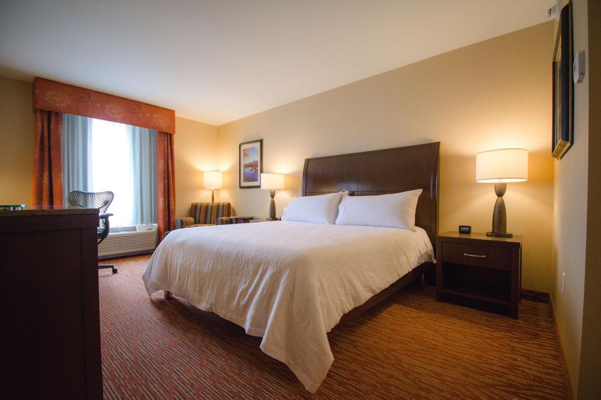 Hilton Garden Inn Watertown Extérieur photo